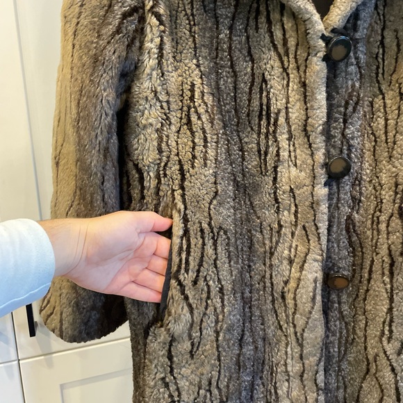 REVERSIBLE FAUX FUR COAT - Picture 5 of 5
